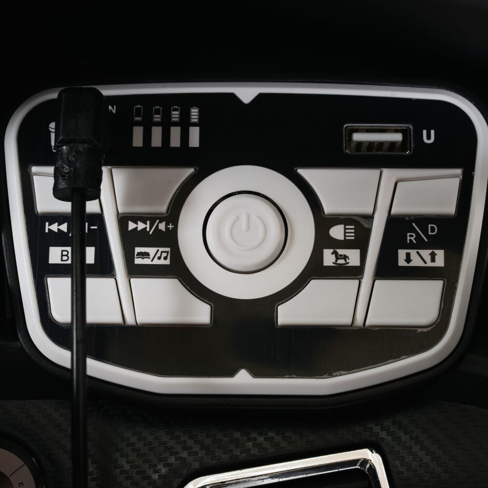 Παιδικό αυτοκίνητο Audi RS e-tron 717 white Police - Image 5